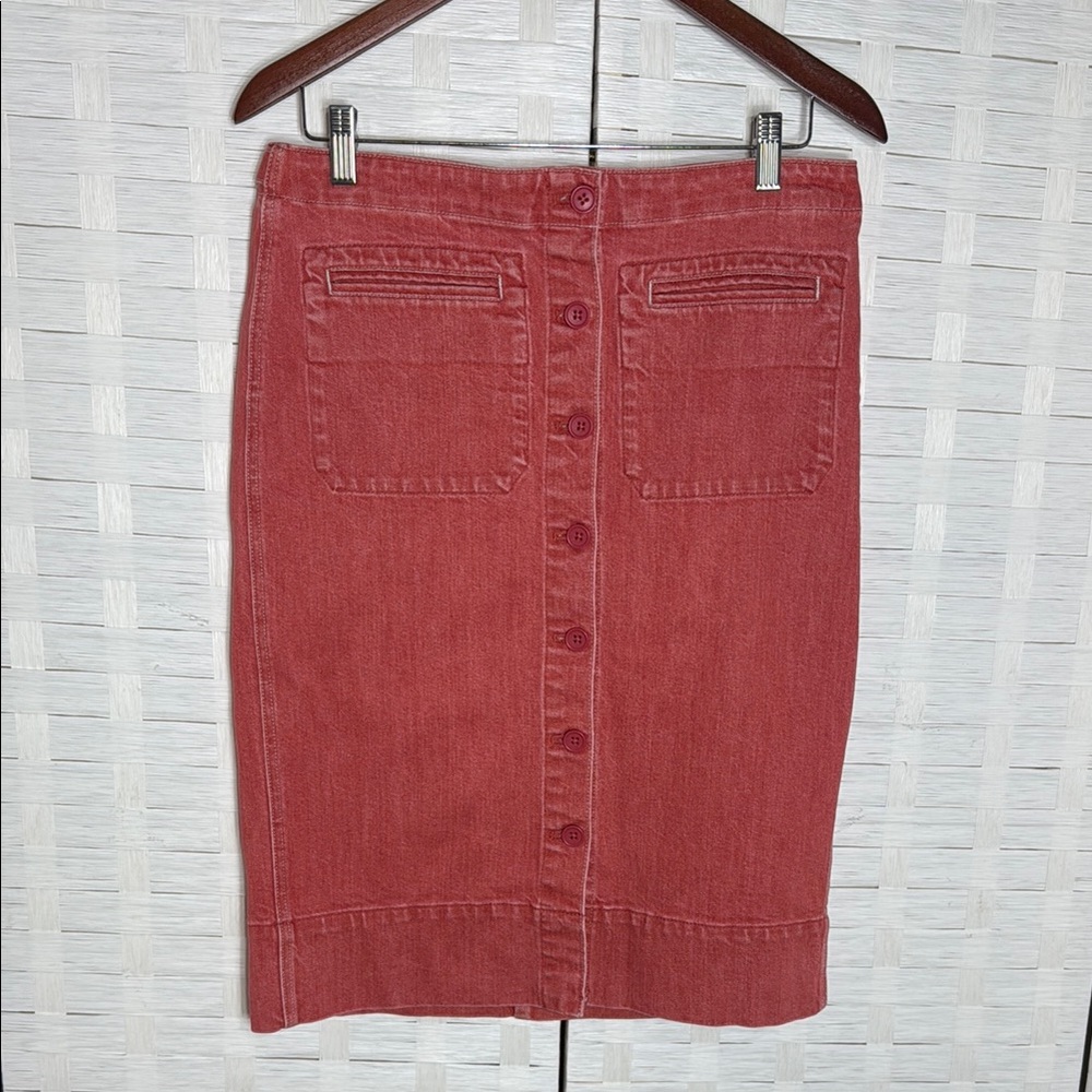 Uniqlo U Women’s Red Washed Button Front Denim Skirt with Pockets Size 8 - Picture 1 of 10